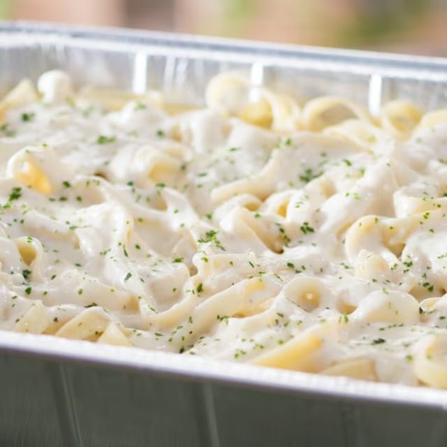 Fettuccine Alfredo Catering.